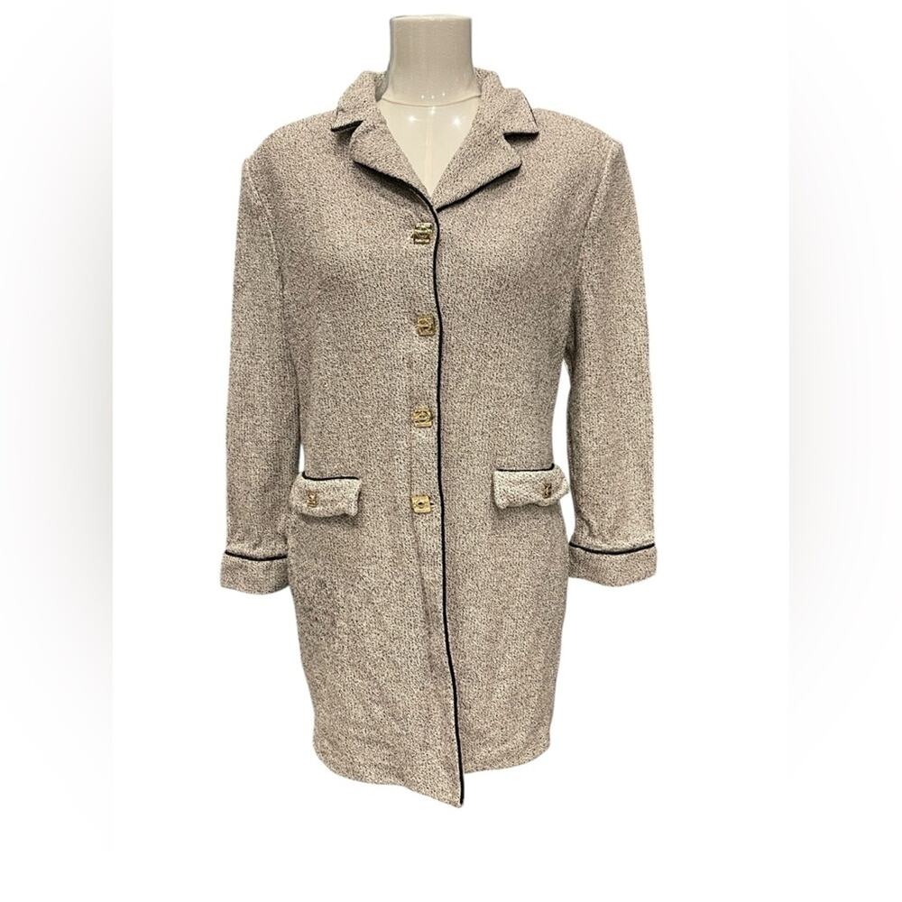 St. John Collection tweed pattern coat in a neutral color Size:12
